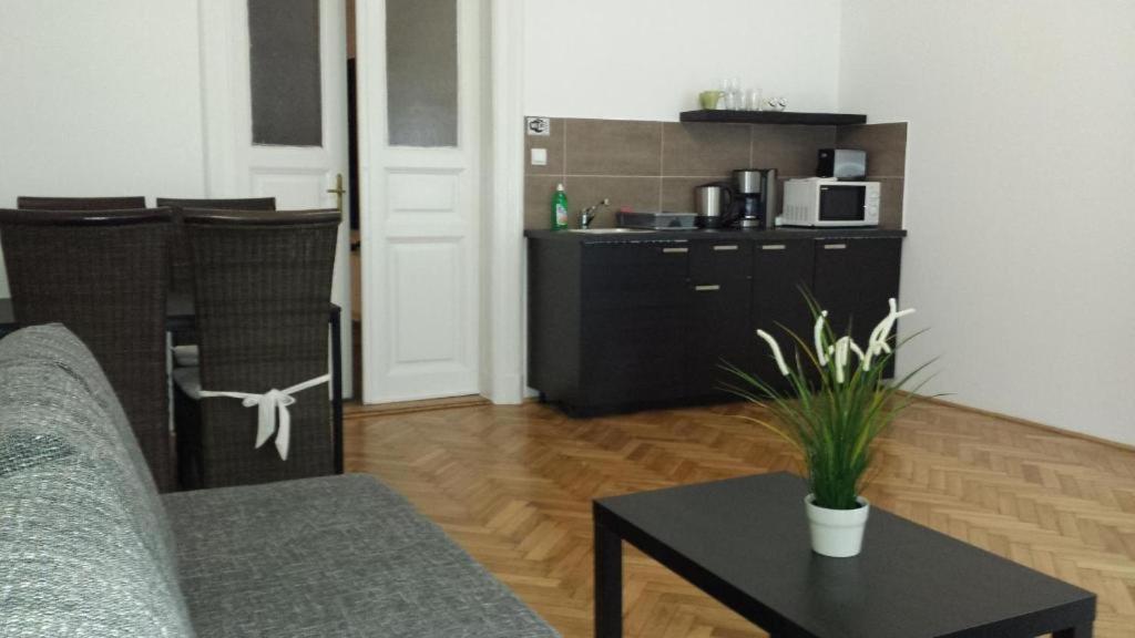 Balcony Apartment Budapest Exterior foto