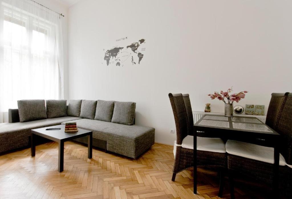 Balcony Apartment Budapest Exterior foto